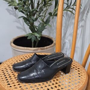 Retro 90's/Y2K Liz Claiborne Black Vegan Leather Slip-On Block Heel Mules